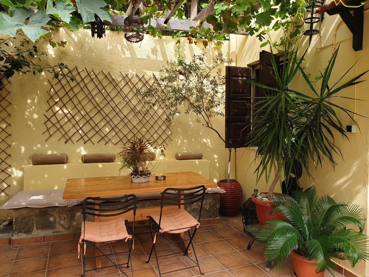 Chris Αpartments Old Town Apartment Rhodes City Exterior foto